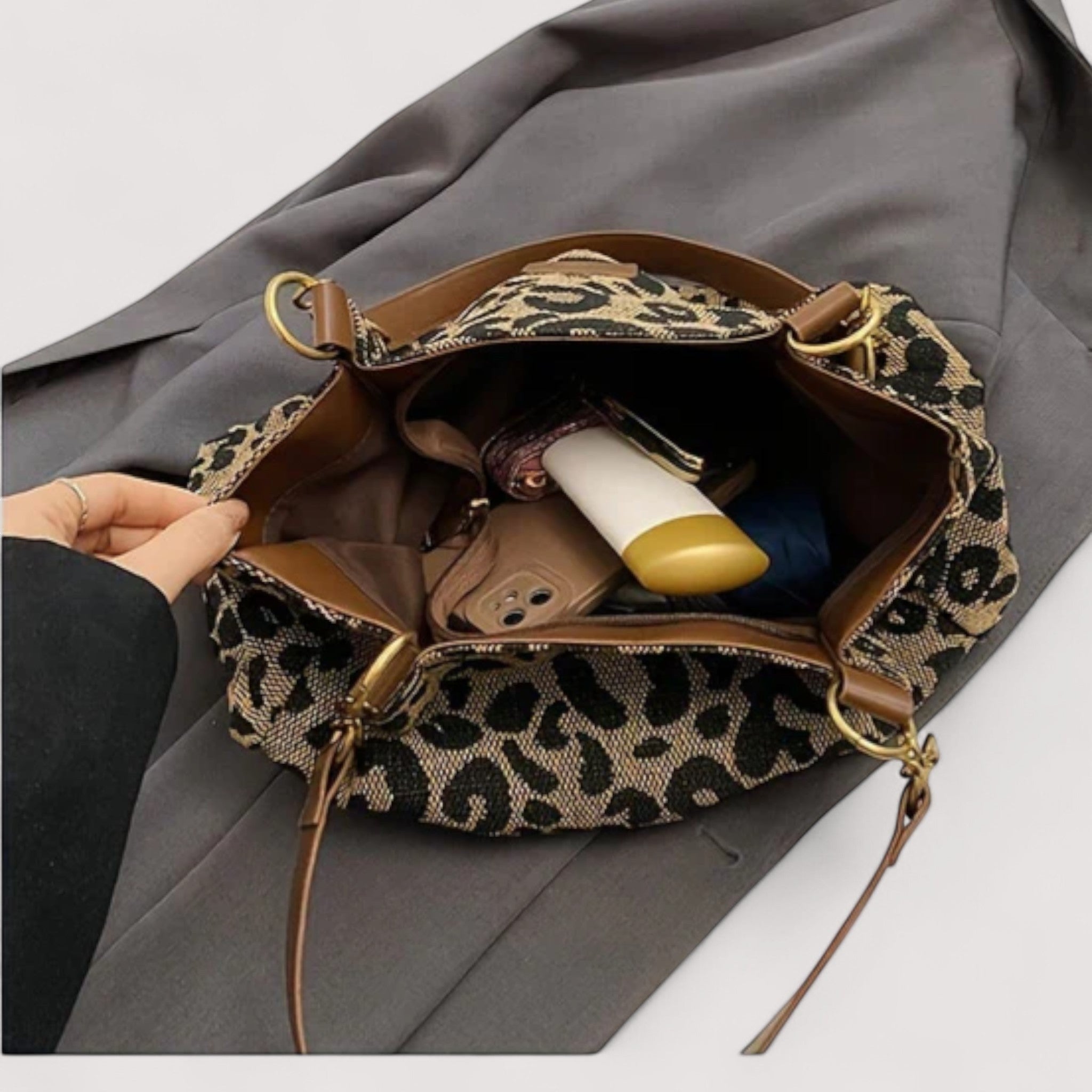 LEVIA | CANVAS BAG