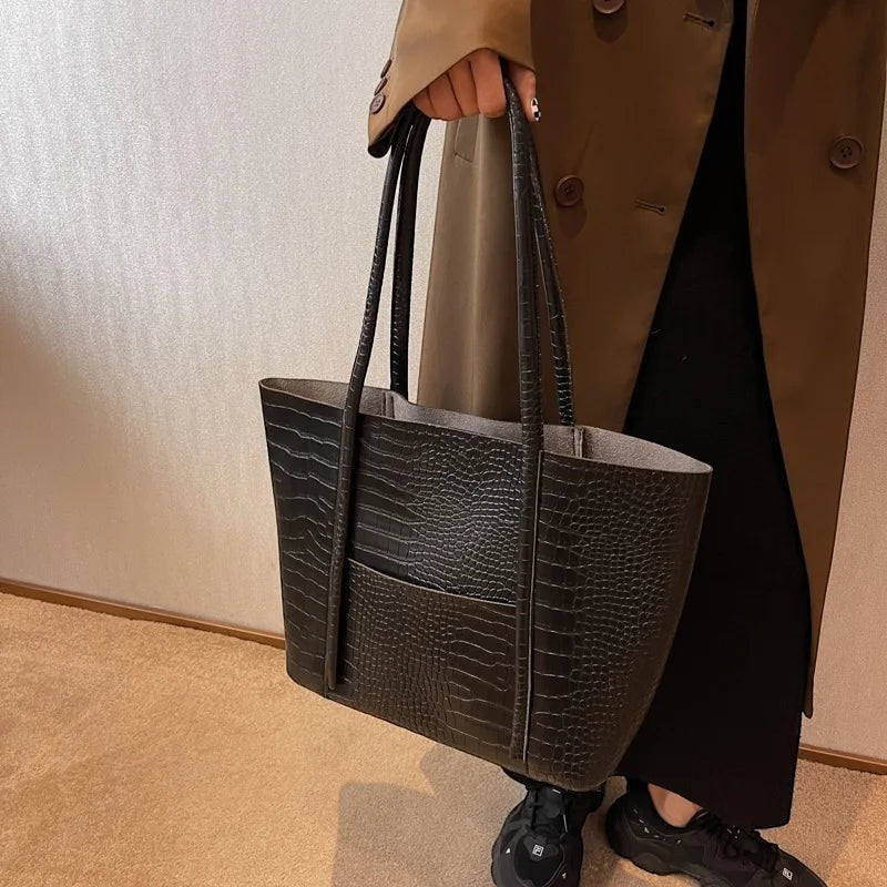 SYLVETTE | CROC SHOULDER BAG