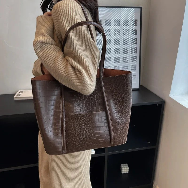 SYLVETTE | CROC SHOULDER BAG