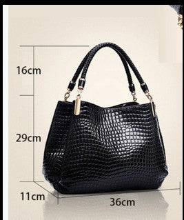 LUSSA | CROCODILE BAG