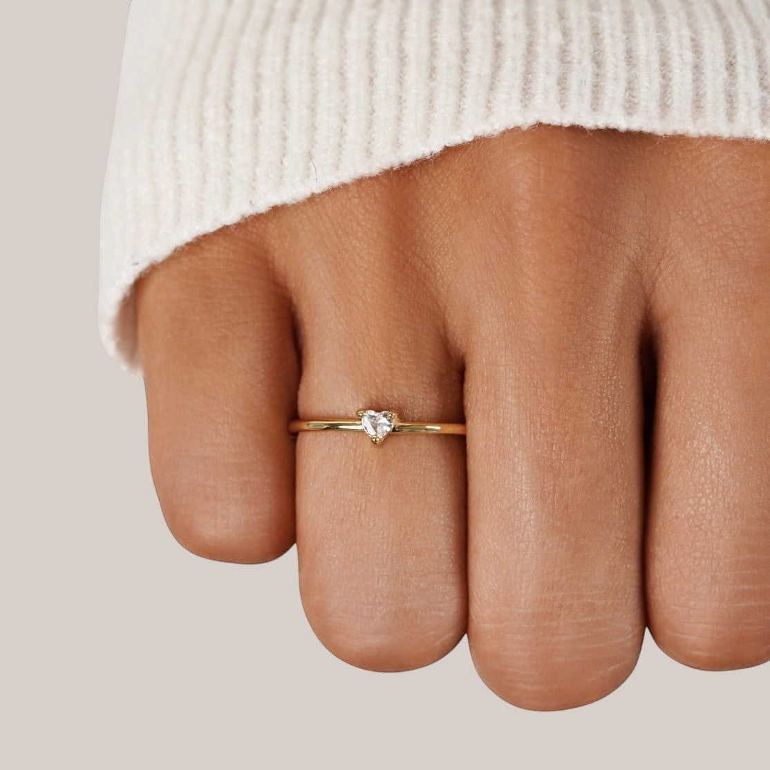 GOLD RING WITH SMOOTH SURFACE